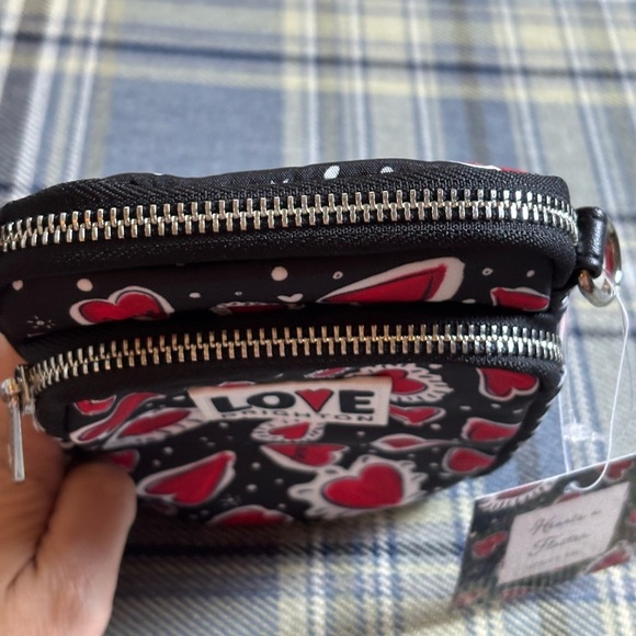 BRIGHTON "Hearts a Flutter" Utility Bag - Picture 7 of 10